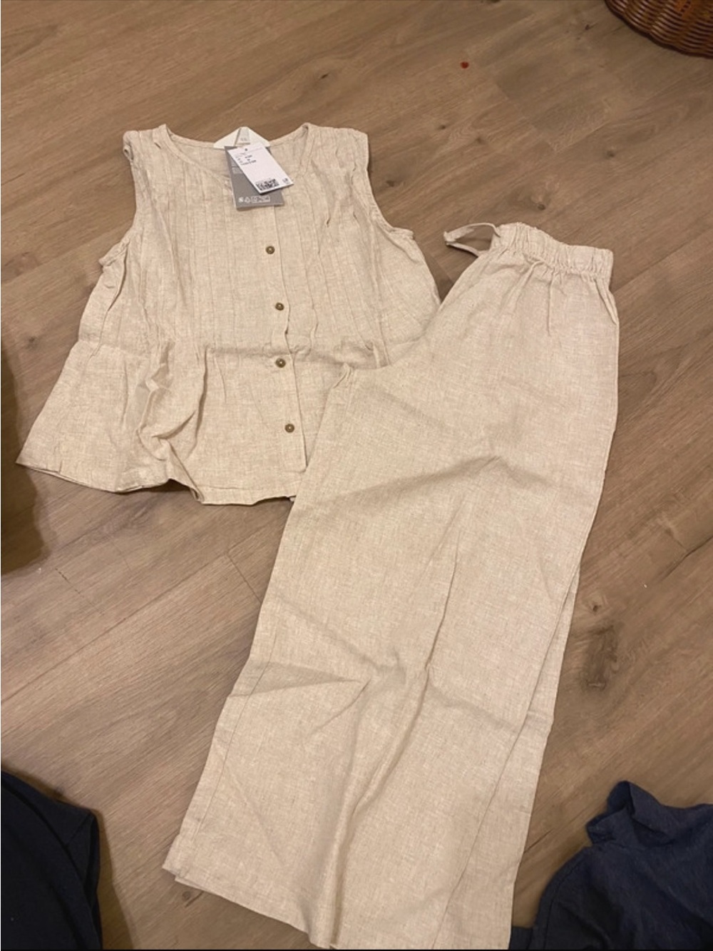 H&M Cream Linen-Blend Sleeveless Button-Front Top and Wide-Leg Pants Set